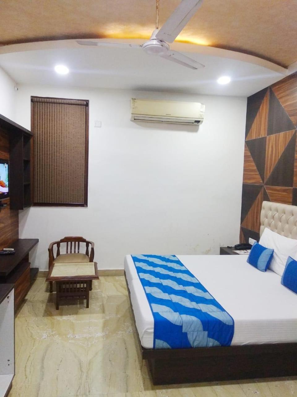 Hotel Spb 87 Near Karol Bagh Metro Station Delhi Delhi (National Capital Territory of India) Exterior foto