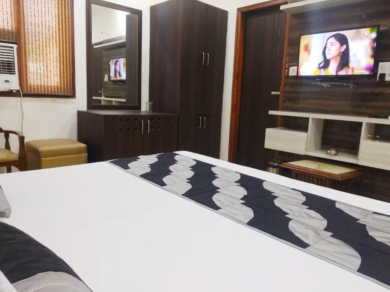Hotel Spb 87 Near Karol Bagh Metro Station Delhi Delhi (National Capital Territory of India) Exterior foto