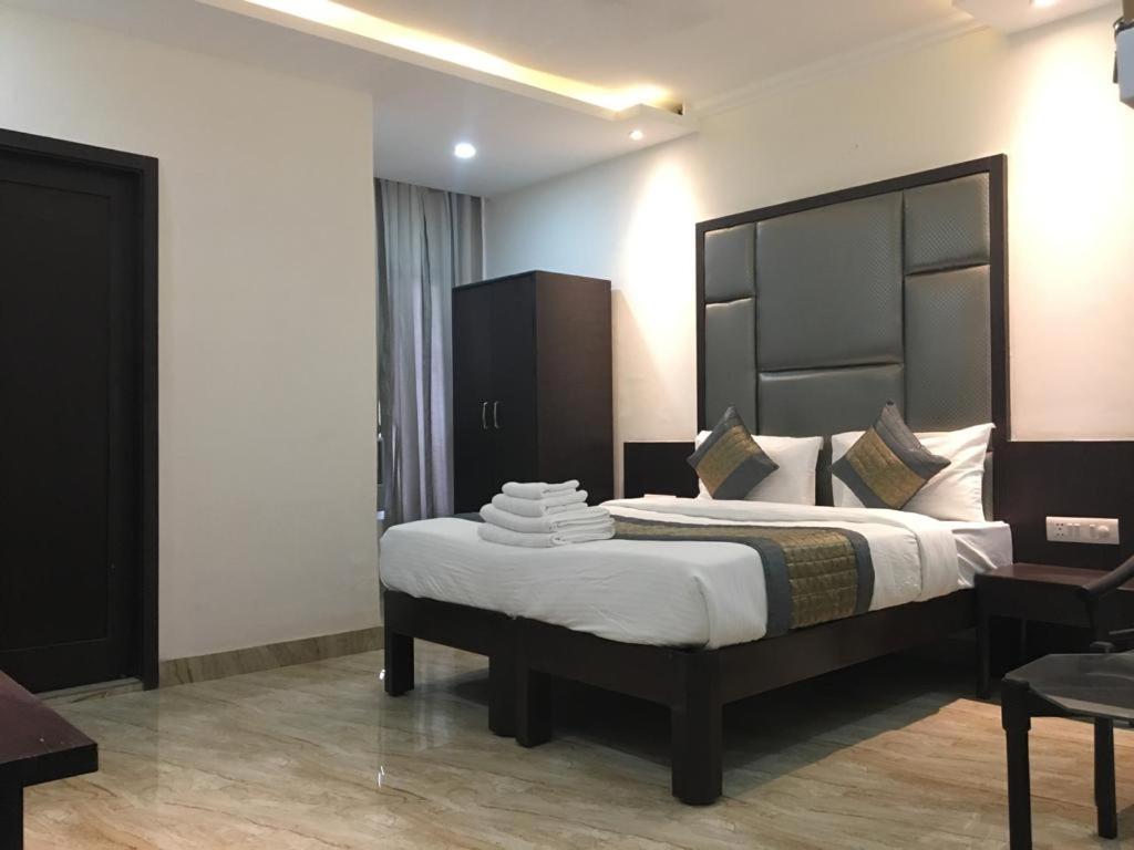 Hotel Spb 87 Near Karol Bagh Metro Station Delhi Delhi (National Capital Territory of India) Exterior foto